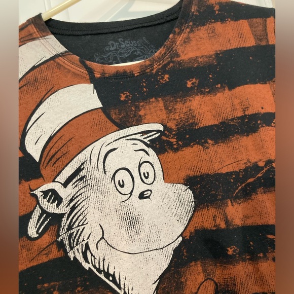 Dr Seuss Cat in the Hat T-shirt - Picture 4 of 4